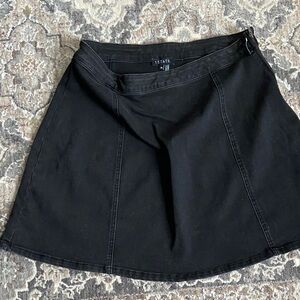 NWOT 1. State Black Skater stretchy Black Jean Skirt